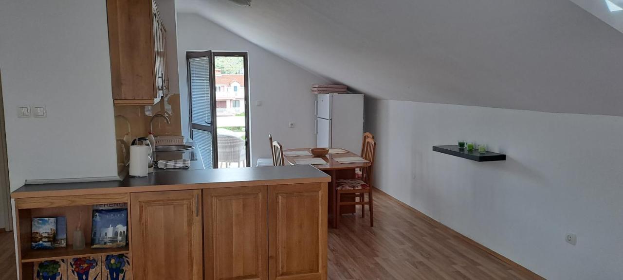 Apartmani Amira Trebinje Esterno foto